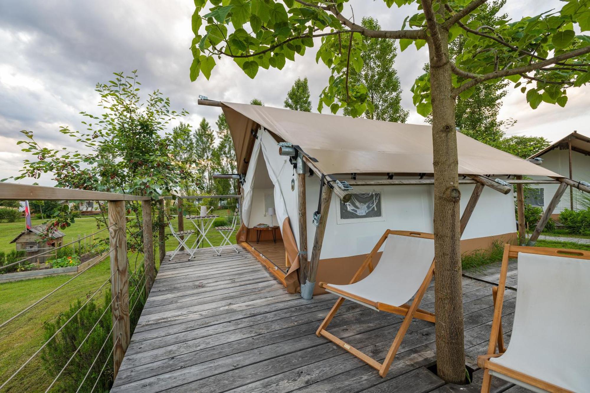 Glamping Kolpa Resort Gradac 외부 사진